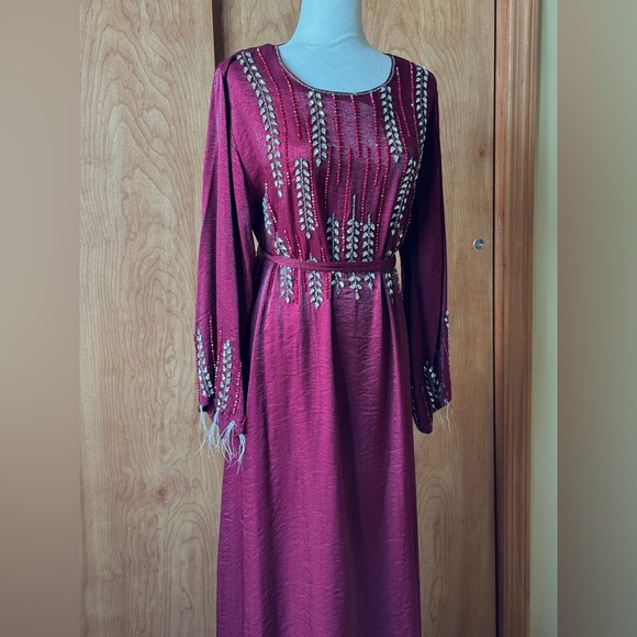 Red Dress - Picture 7 of 11